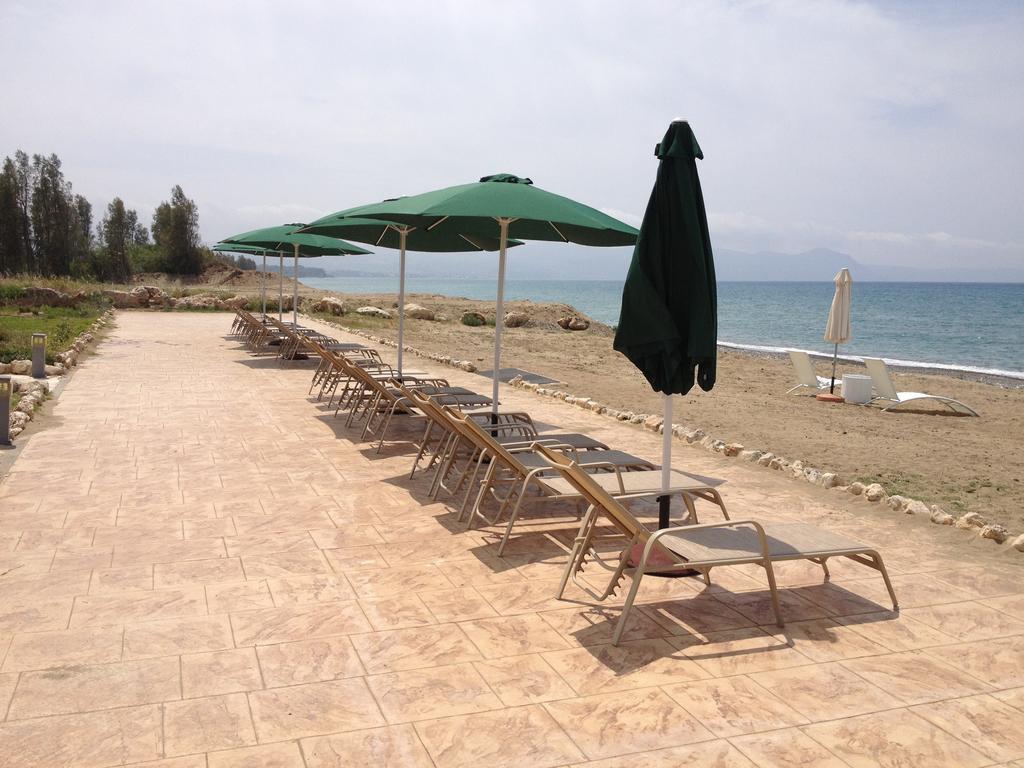 Villa Saraliana Sandy Beach Villas - Heated Pool - Jacuzzi - Private Beach Area Polis Quarto foto
