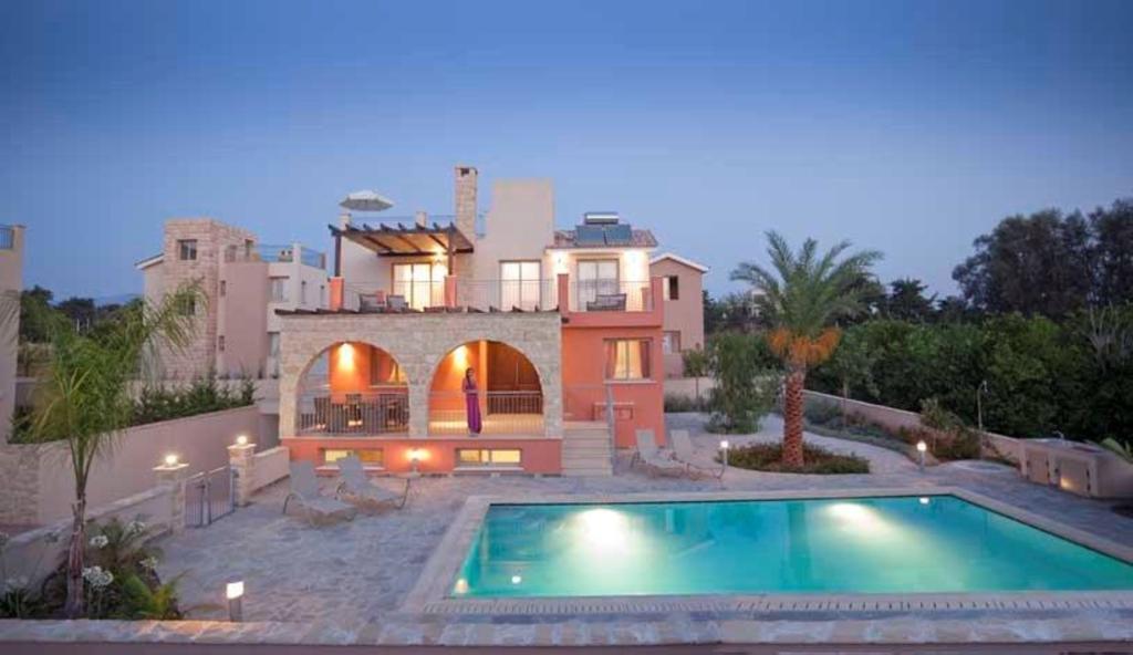 Villa Saraliana Sandy Beach Villas - Heated Pool - Jacuzzi - Private Beach Area Polis Quarto foto